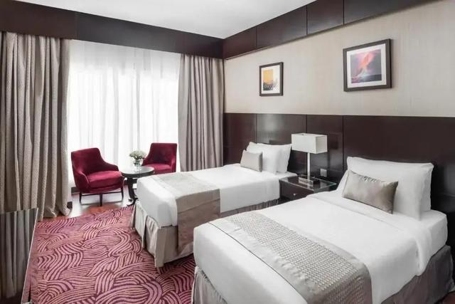 Classic Double room with patio view twin beds