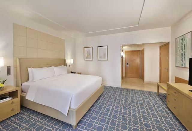 Accessible Double room full double bed queen size bed, handicap accessible